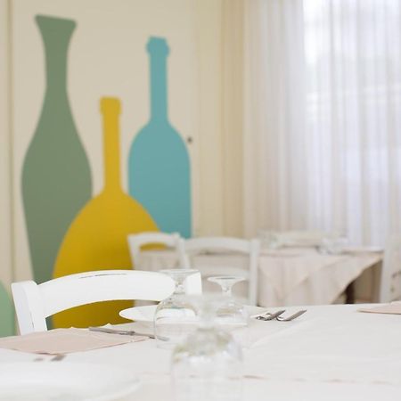 Hotel Trieste Cesenatico Buitenkant foto
