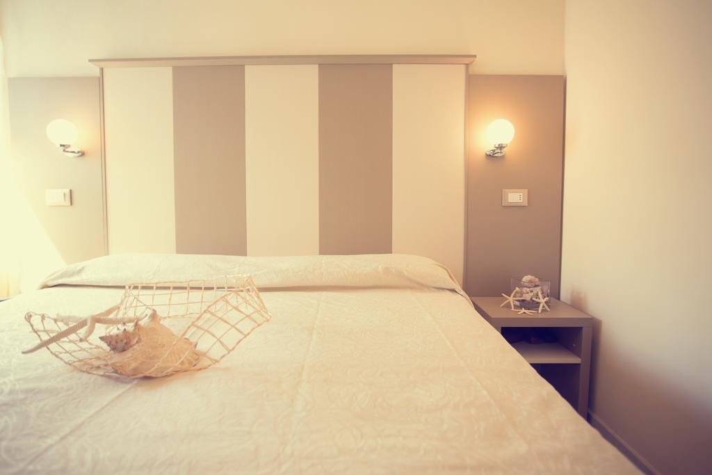 Hotel Trieste Cesenatico Kamer foto